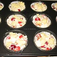 Muffinki z czereśniami i białą czekoladą