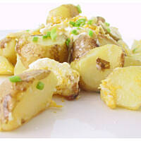 Jajecznica z młodymi ziemniakami