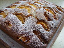 Fot. ilka76, Ciasto jogurtowe z brzoskiniami