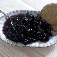 Galaretka z czarnej porzeczki