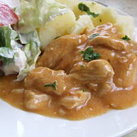 Delikatny gulasz z indyka