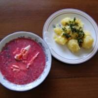 Botwinka z młodymi ziemniaczkami