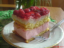 Fot. izusia7, Ciasto galeretkowe z malinami