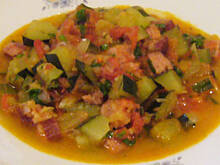 Fot. bahus, Bigos z cukini i pomidorów