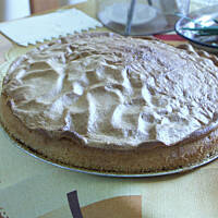 Tort z czarnej porzeczki