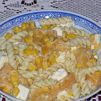 Sałatka z brzoskwiniami