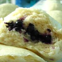 Parowańce z jagodami