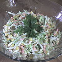 Salatka z mlodej kapusty mniam mniam