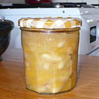 Dżem szarlotkowy z brzoskwiniami