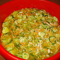 Sałatka z ogórków na zimę