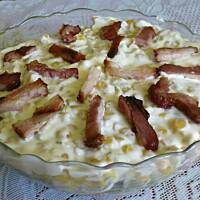 Warstwowa sałatka z brokuł