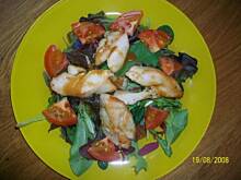 Fot. Bodek, letnia salatka z kurczakiem