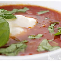 Zupa pomidorowa z bazylią