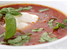 Fot. anay, Zupa pomidorowa z bazylią