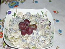 Fot. Sunniva, Winogronowo - czosnkowa salatka