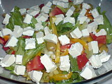 Fot. soneti, Sałata lodowa z papryką i serem feta
