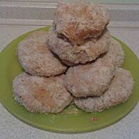 Kotleciki z kury  ziemniaczki i sosik z kurek