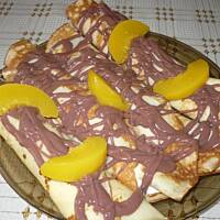 Naleśniki z serem brzoskwiniami i budyniem