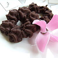 Czekoladowe ciasteczka - kwiatuszki