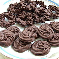 Czekoladowe ciasteczka - kwiatuszki