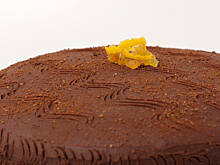 Fot. Wkn, Tort czekoladowo-korzenny