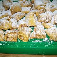 Rogaliki z ciasta marchewkowego