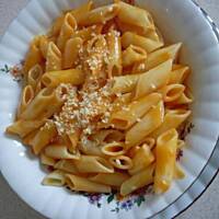 Pennette  z Aksamitnym  Sosem Pomidorowym