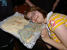 Fot. Glumanda, Tort bikini meski RAUL