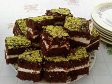 Fot. nutti, kakowiec z kremem cytrynowym