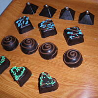 pralinki  z nadzieniem czekoladowym z chrupkami