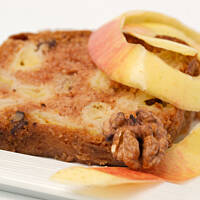 Cinnamomum with apples