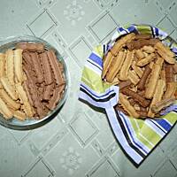 Ciasteczka kruche wyciskane przez maszynkę