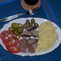 Dzik w winnej marynacie