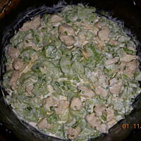 Sałatka z kurczakiem i selerem Agulka