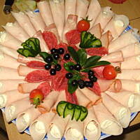 Szynka z kremem chrzanowym