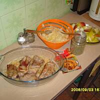 Żeberka w kapuście z jabłkami