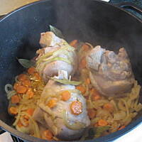 Udziec z indyka duszony w warzywach Marty