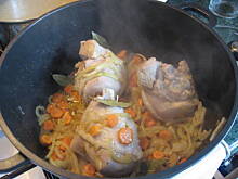 Fot. martikoziolek, Udziec z indyka duszony w warzywach Marty