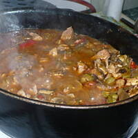 Mięsno -pieczarkowy gulasz