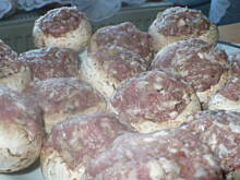 Fot. crystal, Pieczarki faszerowane w cieście