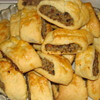 Paszteciki pieczone z kapusta i pieczarkami