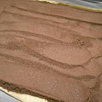 Czekoladowy drozdzowy placek z kruszonka