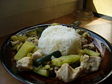 Fot. cwaniara1983, Kurczak z cukinią i pieprzem kajeńskim