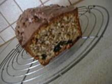 Fot. maggiekasia, ciasto cynamonowe z suszonymi śliwkami