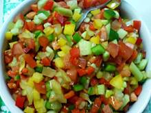 Fot. niebieska-różyczka, Sałatka z papryką i nie tylko wg Różyczki