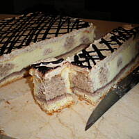 serniczek z kulkami orzechowymi