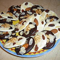 mendiants - dyski czekoladowe z bakaliami