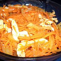 Sałatka - kurczak i marchewka w parze