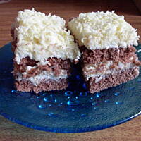 Rafaello na ciemnym biszkopcie