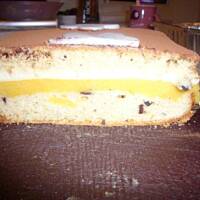 Stracciatella z brzoskwiniami